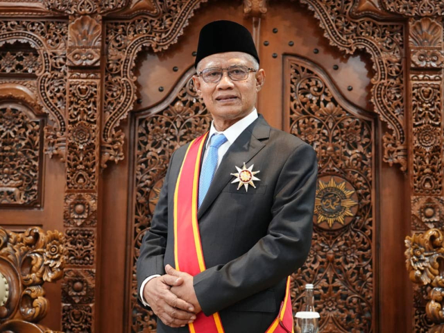 Terima Bintang Mahaputra Utama dari Presiden Prabowo, Haedar sebut Simbol Pengakuan Negara atas Kiprah Muhammadiyah