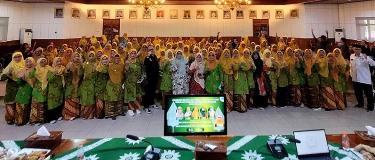 'Aisyiyah menegaskan komitmennya dalam memperkuat layanan bantuan hukum dan perlindungan bagi perempuan, anak, dan difabel yang menjadi korban kekerasan. Komitmen ini dilakukan dalam aksi nyata dalam pertemuan multi-pihak ‘Perlindungan dan Pemenuhan Hak Perempuan & Anak Pasca-Putusan Pengadilan’ pada Selasa (15/7/25).