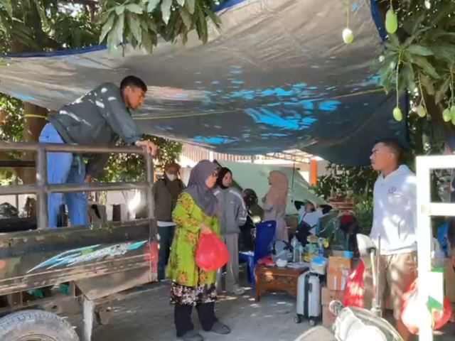 Rumah Terdampak Gempa, Kader ‘Aisyiyah Nagekeo Tetap Bergerak Bantu Kelompok Rentan