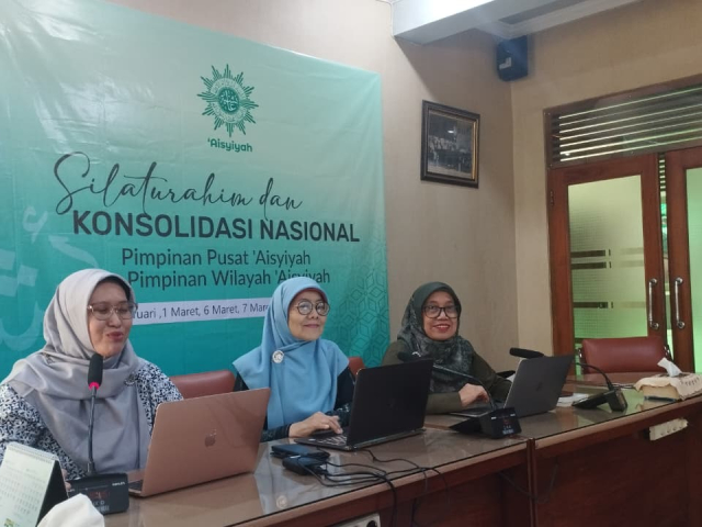 Salmah Orbayinah: ‘Aisyiyah Harus Hadir Mencerahkan dan Menjadi Solusi Bagi Bangsa